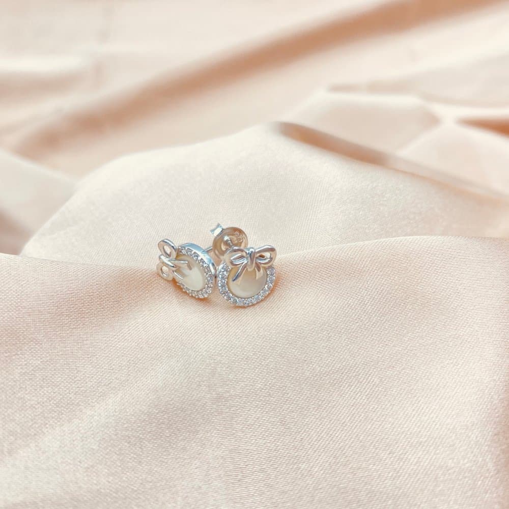 Earrings — Middle East