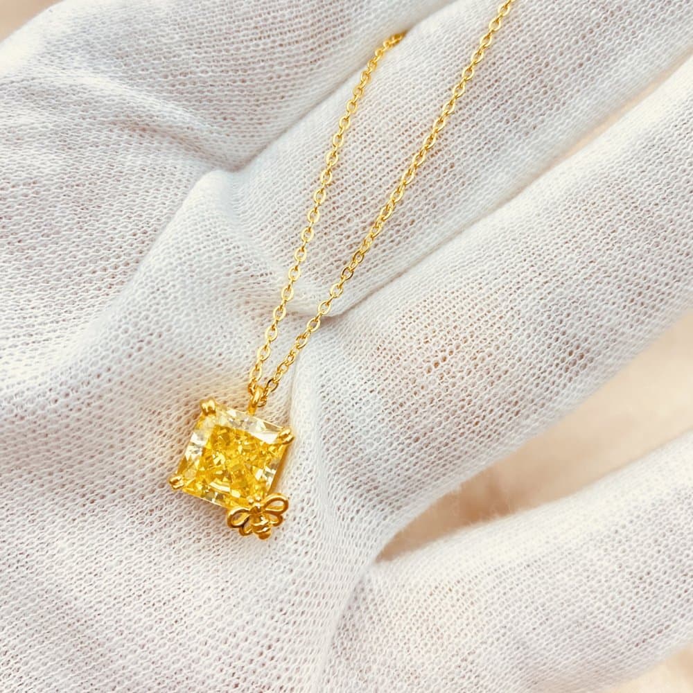 Necklace — Middle East thumbnail 2
