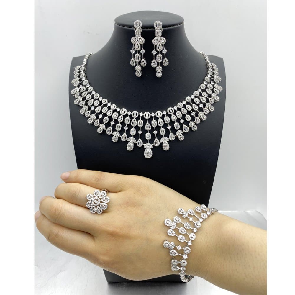 Necklace — Middle East
