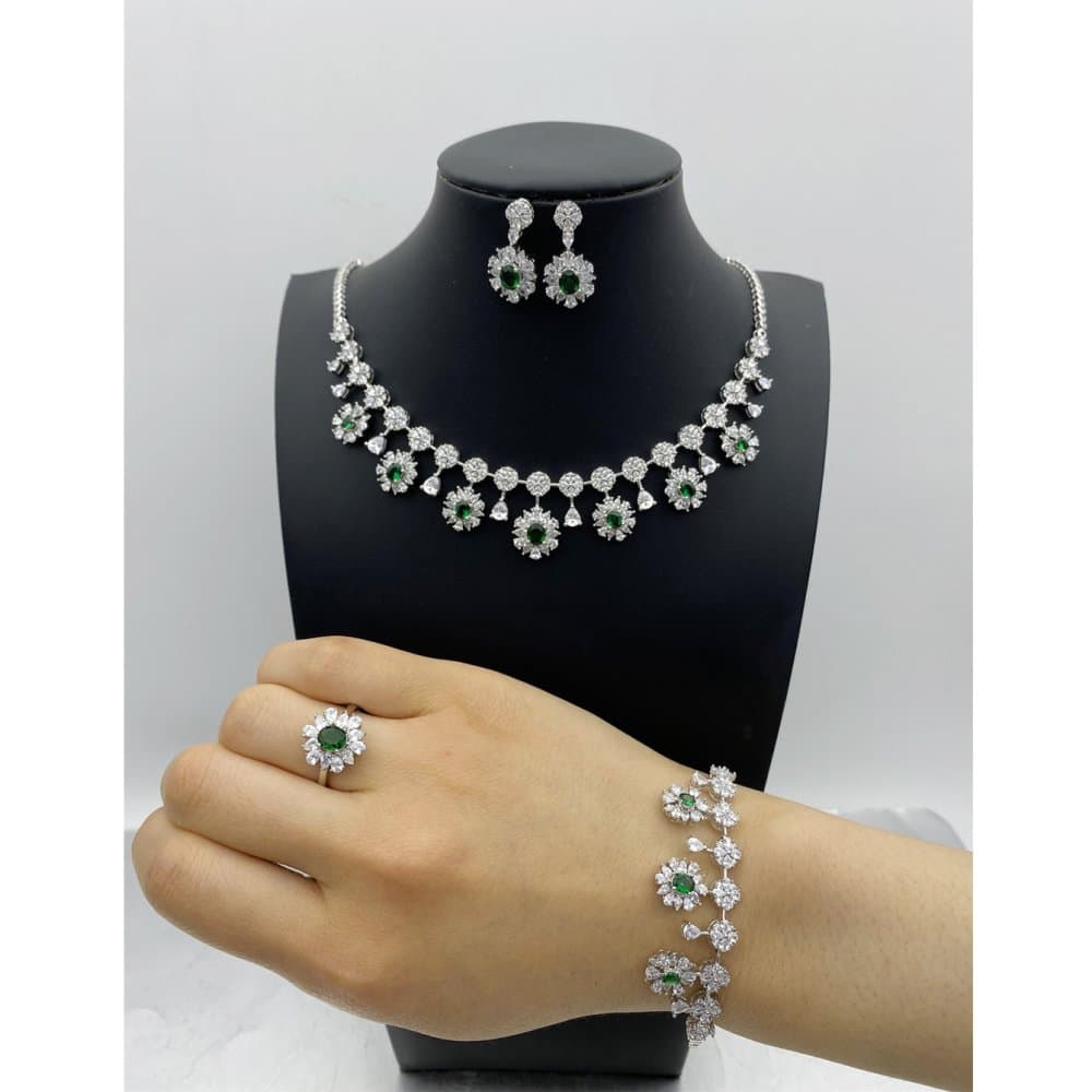 Necklace — Middle East thumbnail 2