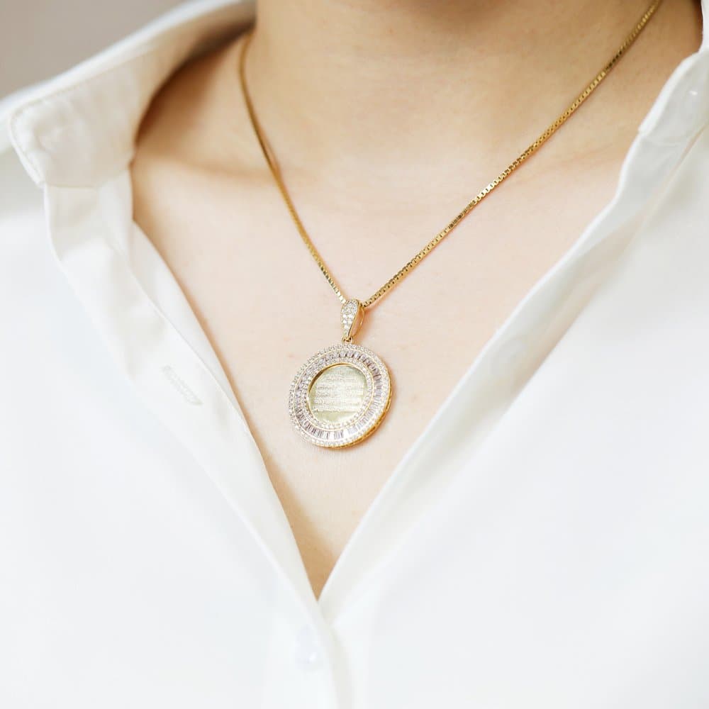 14K Picture Frame Pendant, 11.23 g thumbnail 2