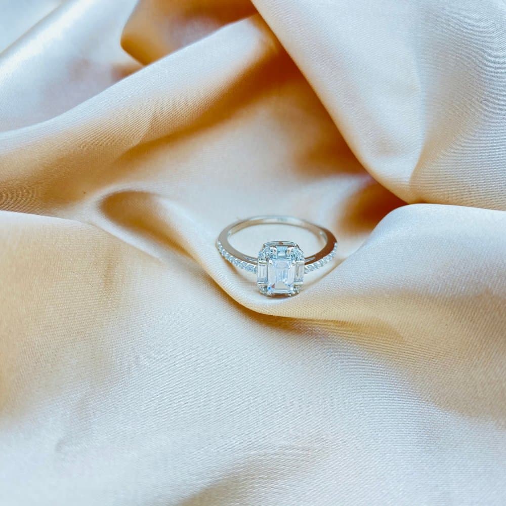 Ring — Middle East thumbnail 1