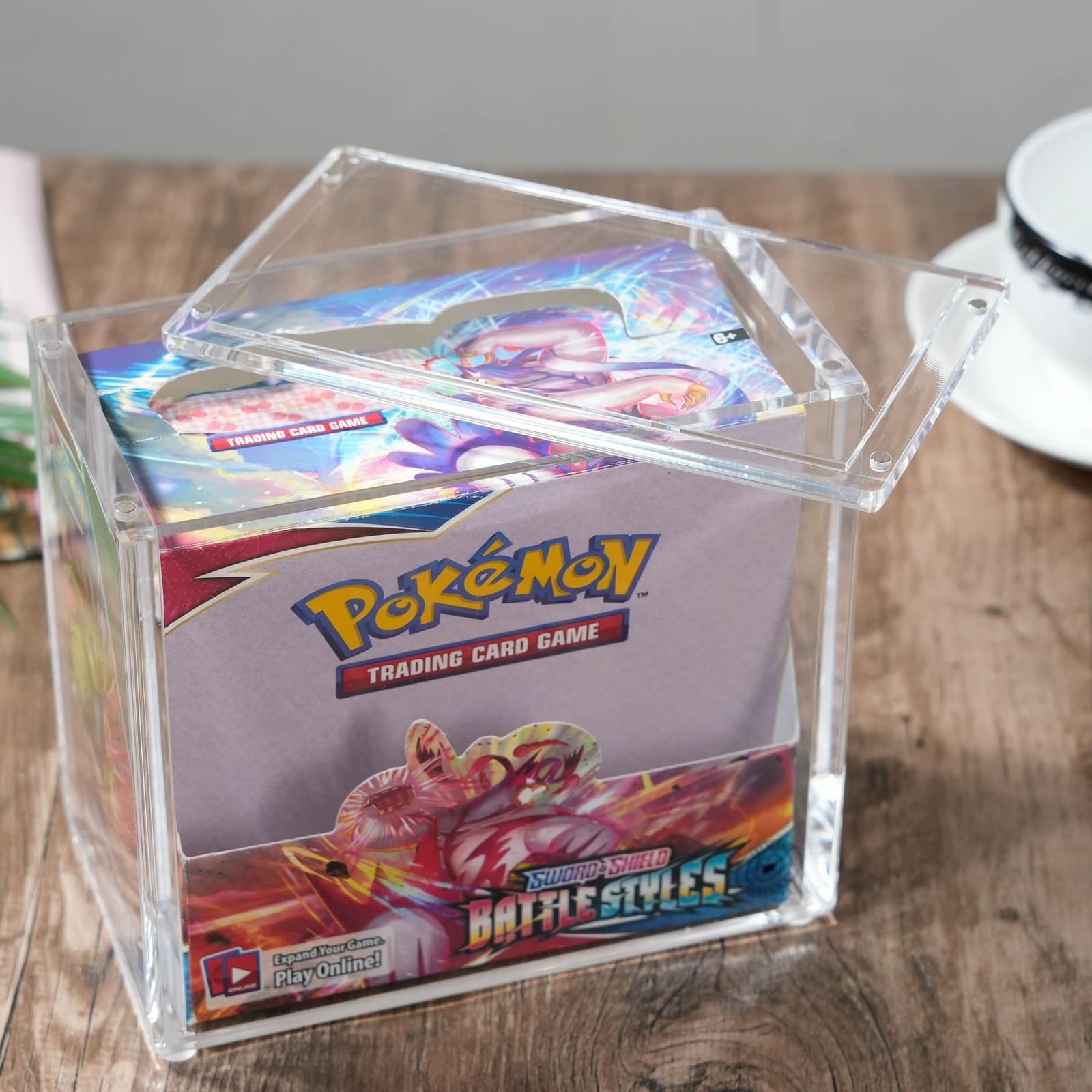 Thick Acrylic Booster Box Display Case with Magnetic Lid 缩略图 3