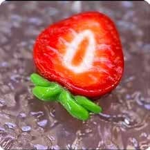 Squishy Fruit Stress Toy – Mini Halved Strawberry, Fidget Squeeze Toy, 4 × 4 × 2 cm thumbnail 1