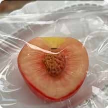 Squishy Fruit Stress Toy – Halved Peach, Fidget Squeeze Toy, 8 × 8 × 4.5 cm 缩略图 1