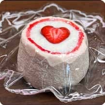 Squishy Food Stress Toy – Round Cream Cake with Strawberry Heart, Fidget Squeeze Toy, 7.5 × 7.5 × 5 cm thumbnail 1