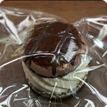 Squishy Food Stress Toy – Chocolate Cream Puff, Fidget Squeeze Toy, 6 × 8 × 4 cm 缩略图 1