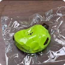 Squishy Fruit Stress Toy – Green Pear with Smiling Face, Fidget Squeeze Toy, 8 × 7.5 × 5 cm 缩略图 1