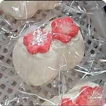 Squishy Food Stress Toy – Mochi with Pink Strawberries, Fidget Squeeze Toy, 8 × 4.4 × 5 cm 缩略图 1