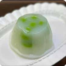 Squishy Food Stress Toy – Green-Dotted Jelly Pudding, Fidget Squeeze Toy, 9.2 × 9.2 × 6 cm 缩略图 1