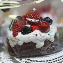 Squishy Food Stress Toy – Strawberry Cream Cake with Santa Topper, Fidget Squeeze Toy, 324 g thumbnail 1