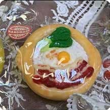 Squishy Food Stress Toy – Egg and Bacon Breakfast Plate, Fidget Squeeze Toy, 126 g 缩略图 1