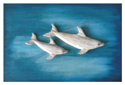 Carved Wooden Dolphins Relief Wall Panel, Hand-Painted 缩略图 1