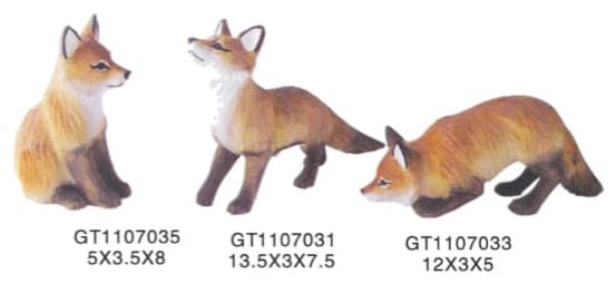 Hand-Finished Red Fox Figurines, Painted, 3 Poses thumbnail 1