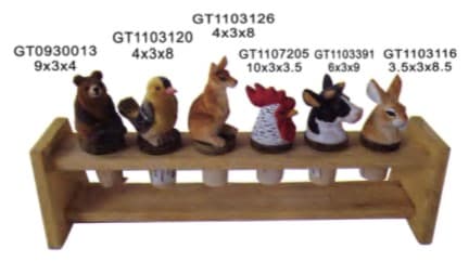 Hand-Carved Wooden Animal Figurines with Display Shelf 缩略图 1